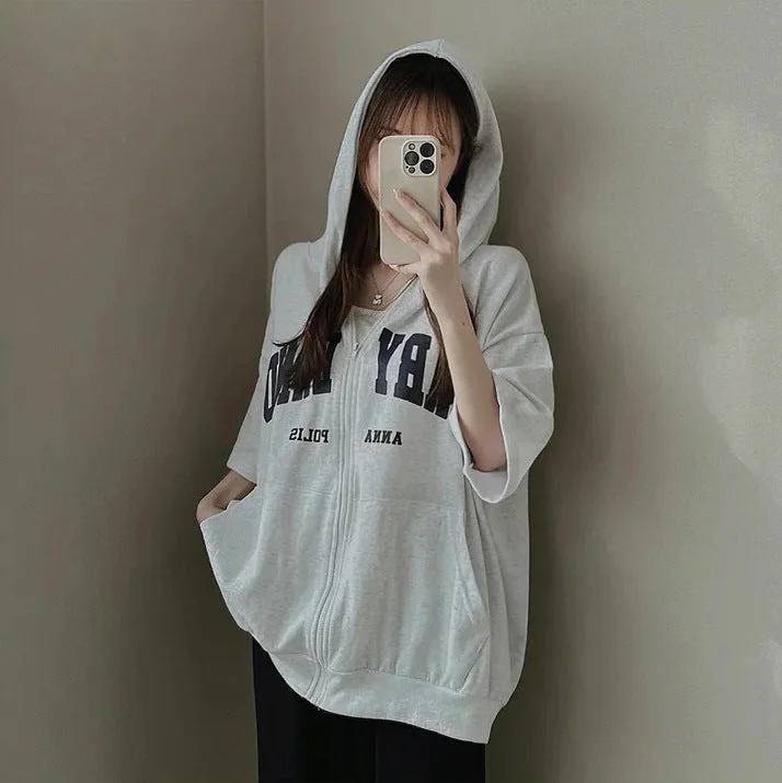 IKEARLAXManufacturer short-sleeved half-sleeved sweater women's  spring and summer Korean version sports loose hoodie zipper cardigan niche design sense Hoodie with Set-In Sleeves Structured Classic