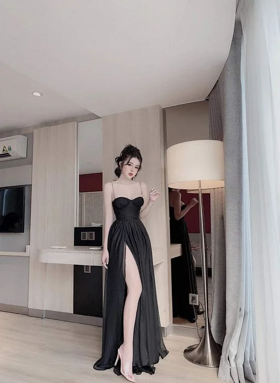 A-line Black Spaghetti Straps Long Evening Prom Dress cc1079